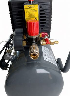 Компресор повітряний поршневий масляний FORTE FL-2T24N, 24 л, 1.5 кВт, 200 л/хв, 8 бар